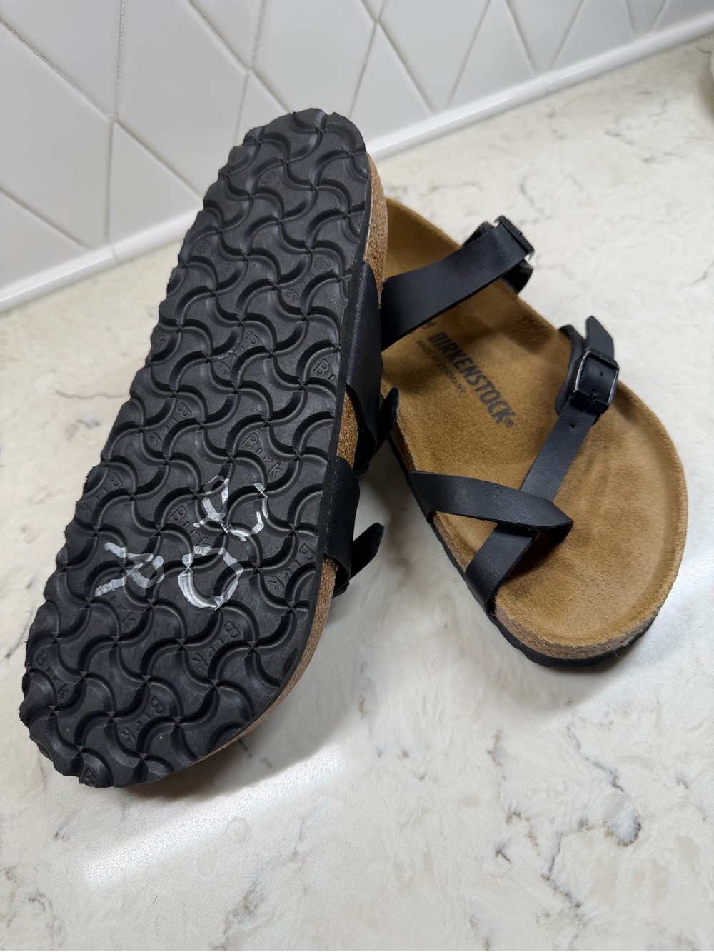 Birkenstock Women’s  Mayari Birko-Flor Black Size 8.5 - Picture 3 of 6